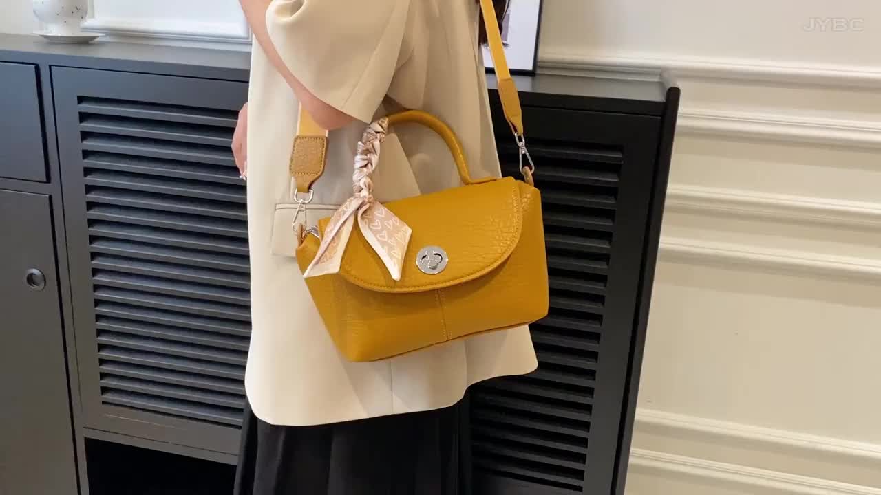 スカーフ装飾 ハンドバッグ|ターンロック クロスボディバッグ|トップハンドル フラップ レディース パース