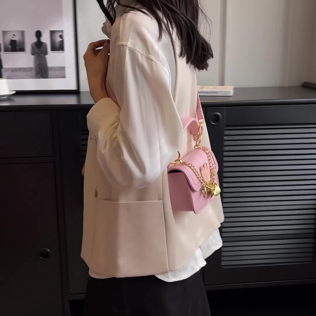 ミニ Y2K クロスボディバッグ|メタル バニー装飾 ハンドバッグ|ハートチェーン フラップ スクエア パース レディース