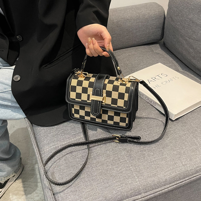 チェック柄 スクエア ハンドバッグ｜バックル装飾 ショルダーバッグ｜レディース フラップ パース