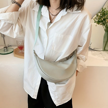 トレンド ナイロン クロスボディバッグ｜レディース 無地 ダンプリング（餃子型）パース｜軽量 トラベル ショルダーバッグ