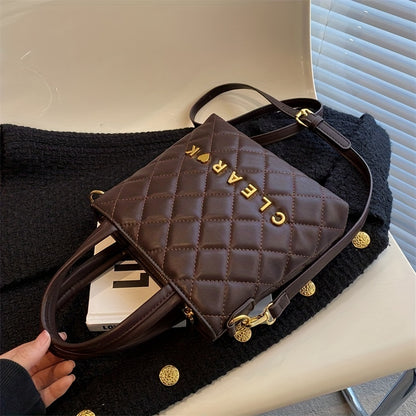 クラシック キルティング ショルダーバッグ｜メタルレター装飾 クロスボディバッグ｜レディース スタイリッシュ スクエア サッチェルバッグ