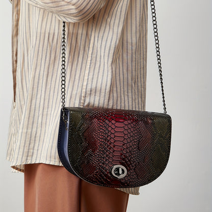 クロコダイル柄 ラメ サドルバッグ｜バックル付き トレンド クロスボディバッグ｜メタルチェーン エレガント ショルダーバッグ