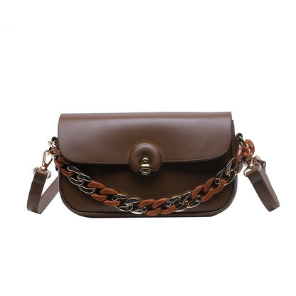 チェーン装飾 バゲットバッグ｜トレンド 合成皮革 クロスボディバッグ｜バックル付き ミニ フラップ パース