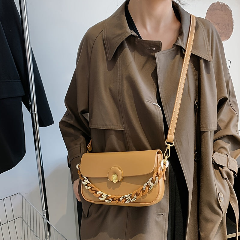 チェーン装飾 バゲットバッグ｜トレンド 合成皮革 クロスボディバッグ｜バックル付き ミニ フラップ パース