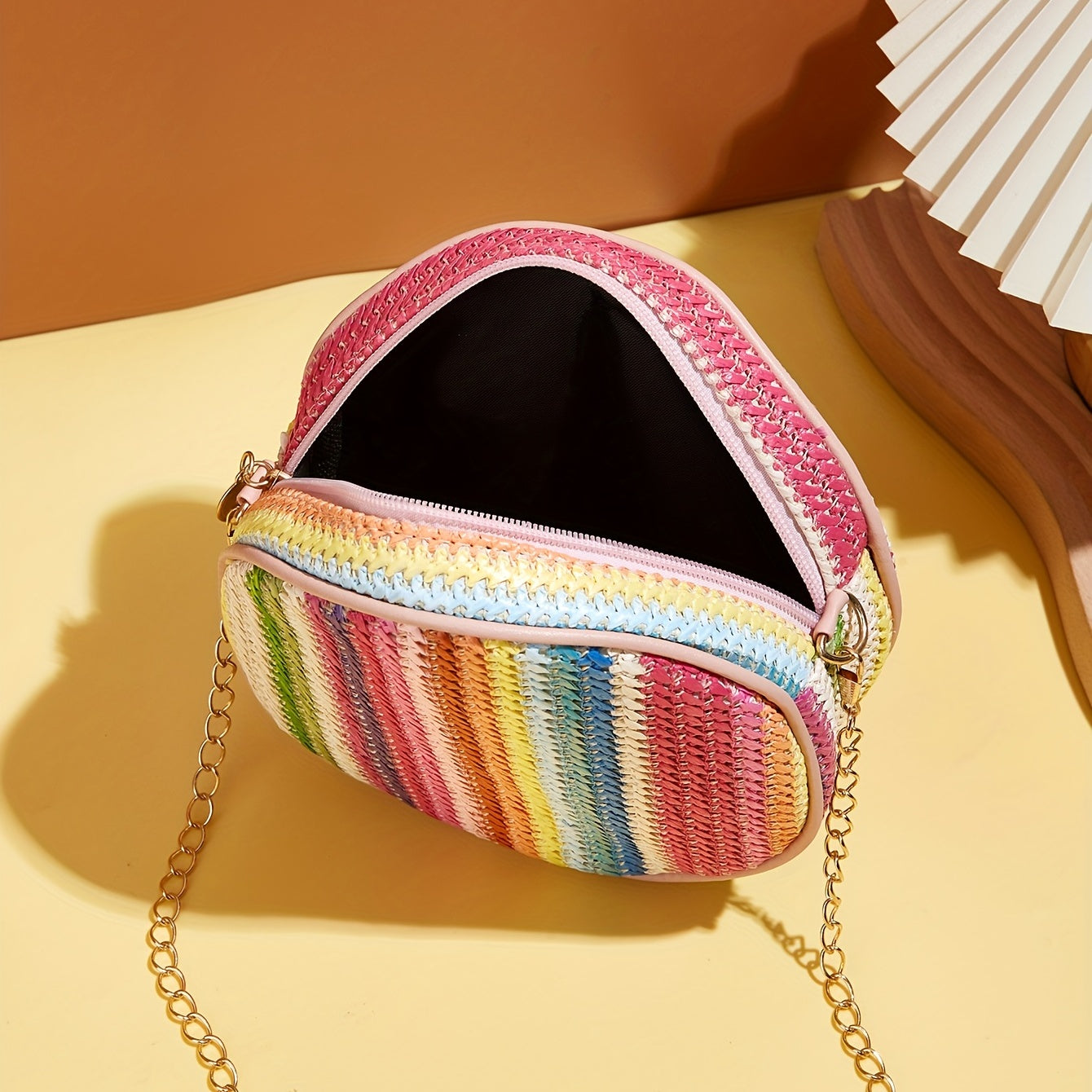 カラフル ストロー編み ラウンドバッグ｜ファッション チェーン クロスボディバッグ｜レインボーデザイン レディース ビーチバッグ