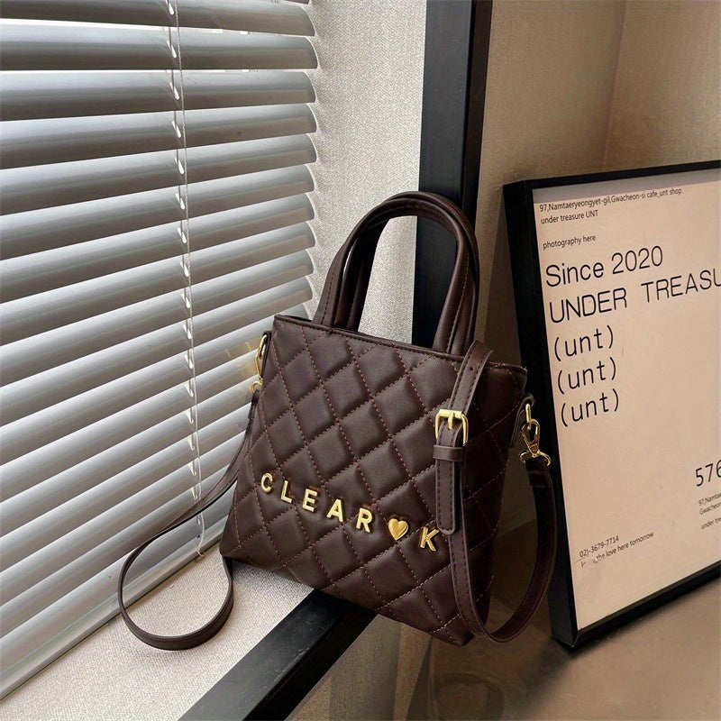 クラシック キルティング ショルダーバッグ｜メタルレター装飾 クロスボディバッグ｜レディース スタイリッシュ スクエア サッチェルバッグ