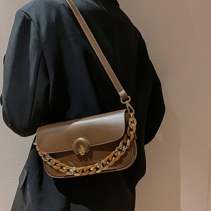 チェーン装飾 バゲットバッグ｜トレンド 合成皮革 クロスボディバッグ｜バックル付き ミニ フラップ パース